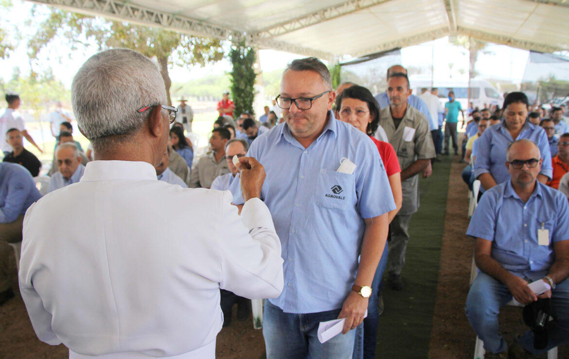 Agrovale comemora 50 anos com missa em ação de graças