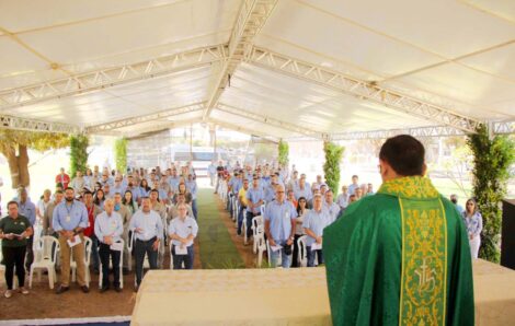 Agrovale comemora 50 anos com missa em ação de graças