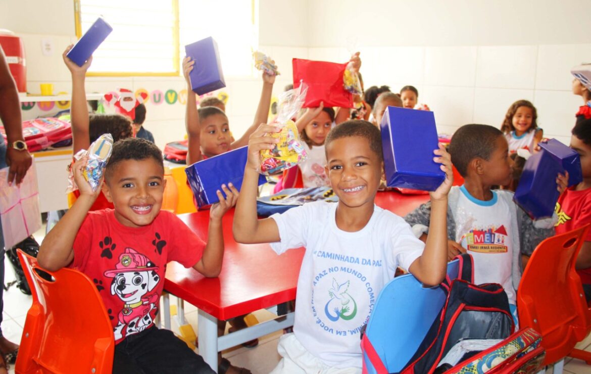 17ª edição do Natal Solidário da Agrovale contempla crianças e idosos de Juazeiro – BA e Petrolina – PE