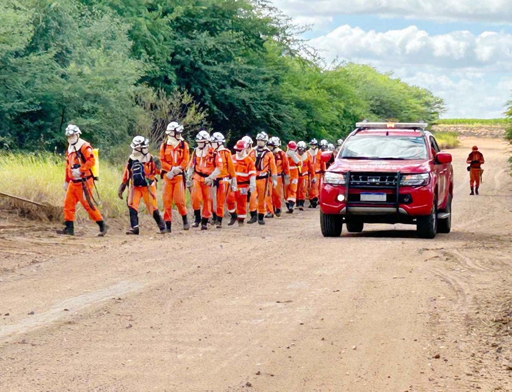 Curso de prevenção e combate a Incêndios florestais capacita bombeiros na Agrovale