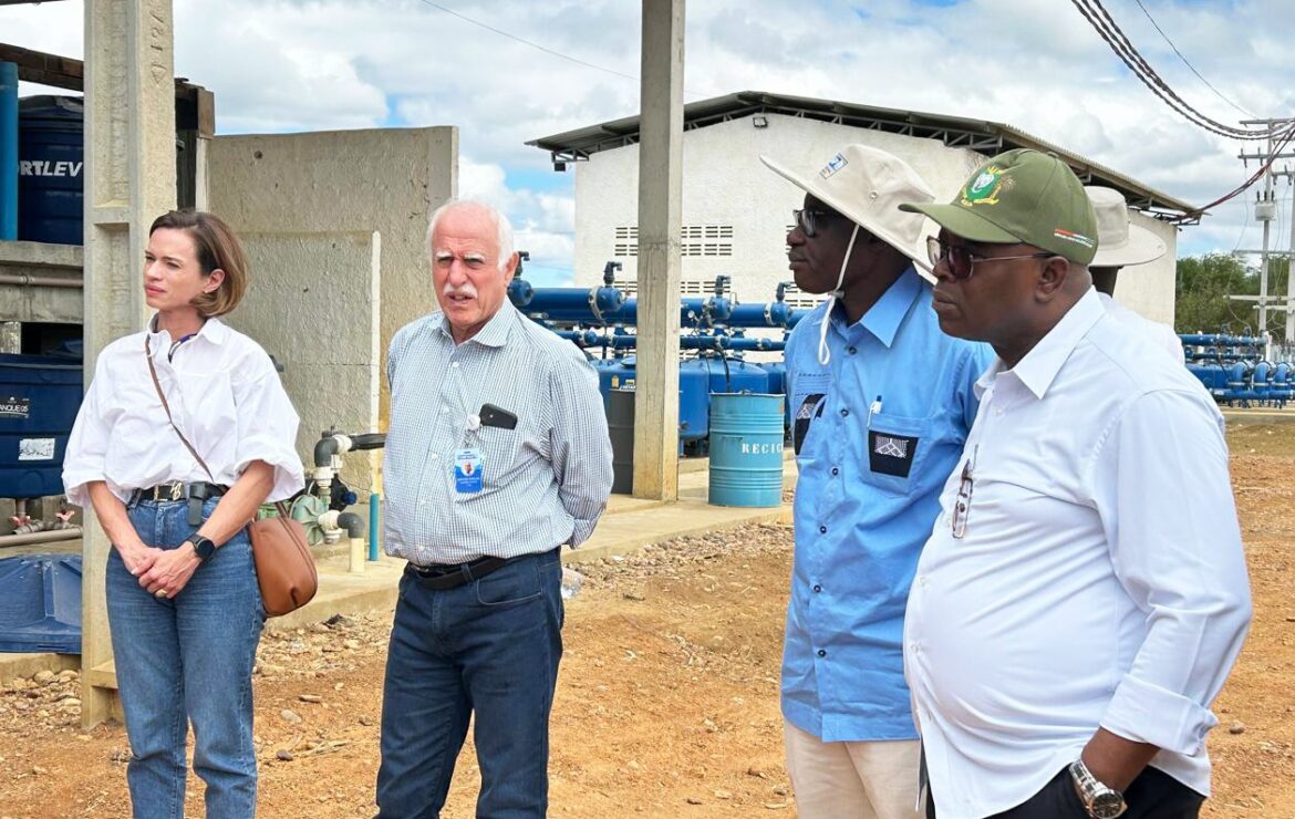 Embaixador da Costa do Marfim visita Agrovale e anuncia aumento nas importações de açúcar